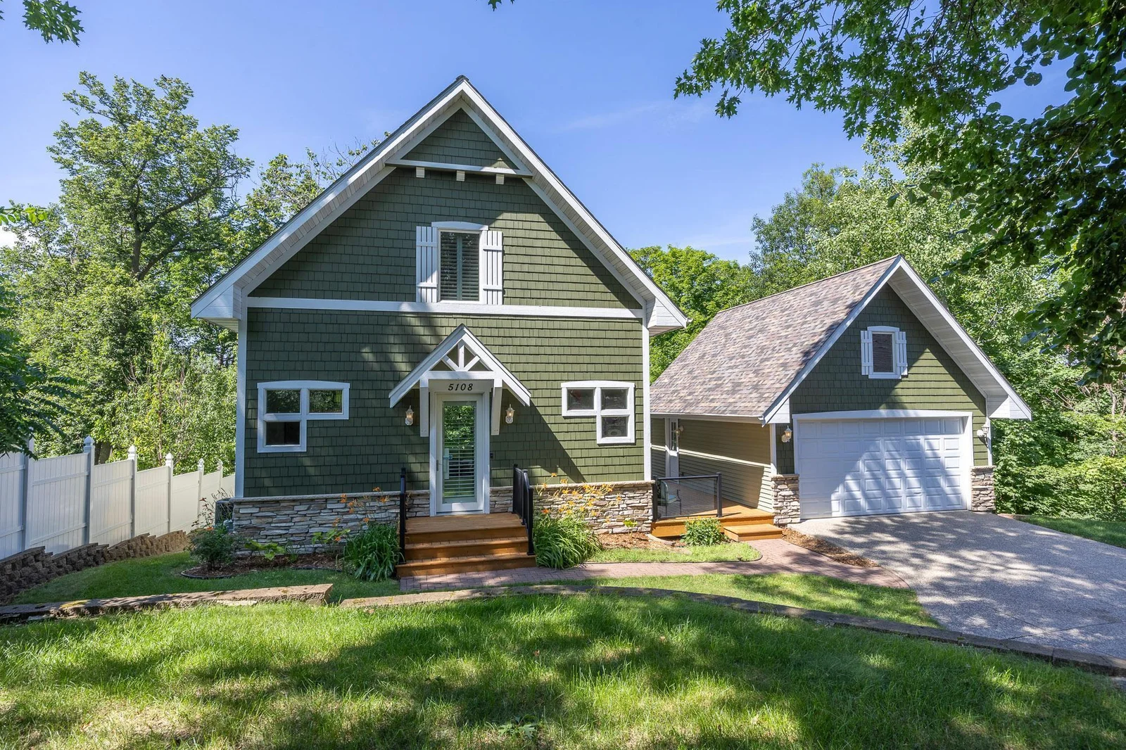 5108 Drummond Road, Mound