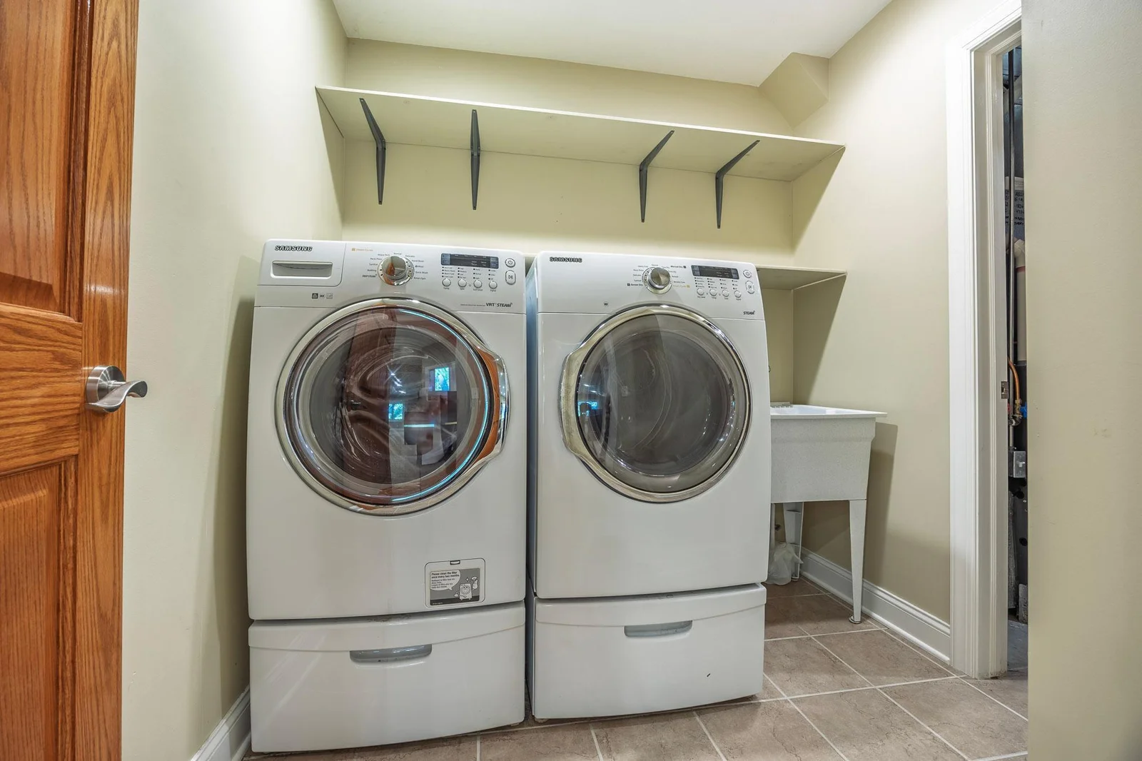 5108laundry.jpg