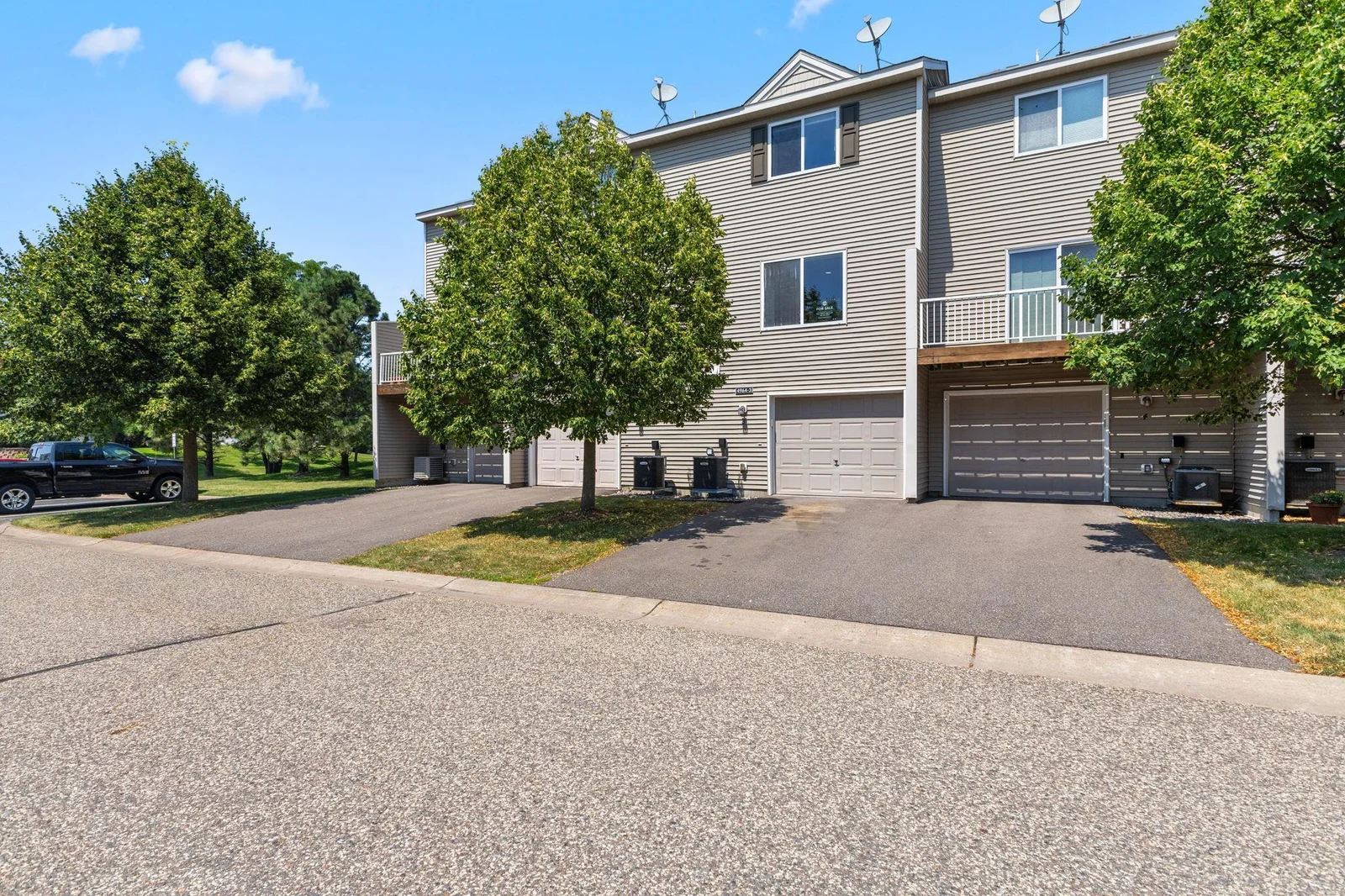 1 Car Insulated Attached Garage with Opener