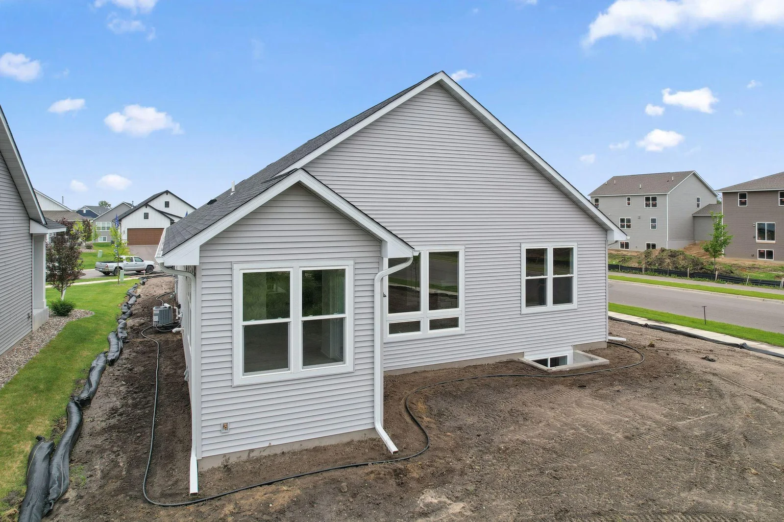 Elliot exterior