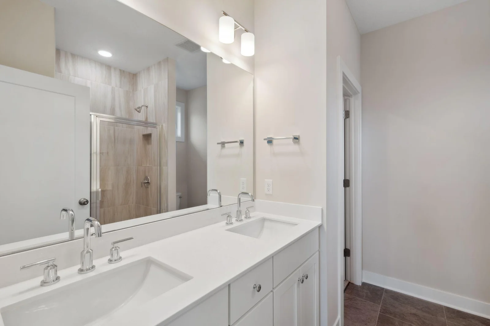 Owner's bathroom