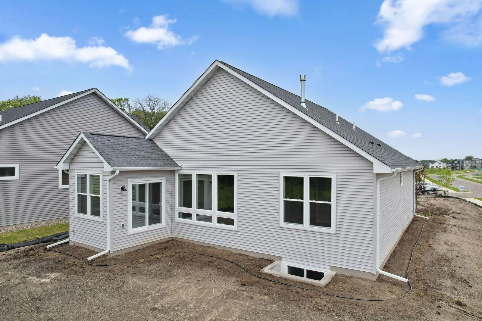 Elliot exterior
