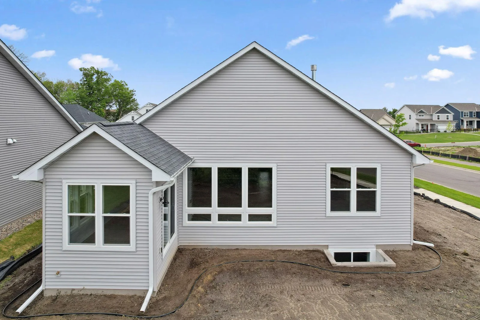 Elliot exterior