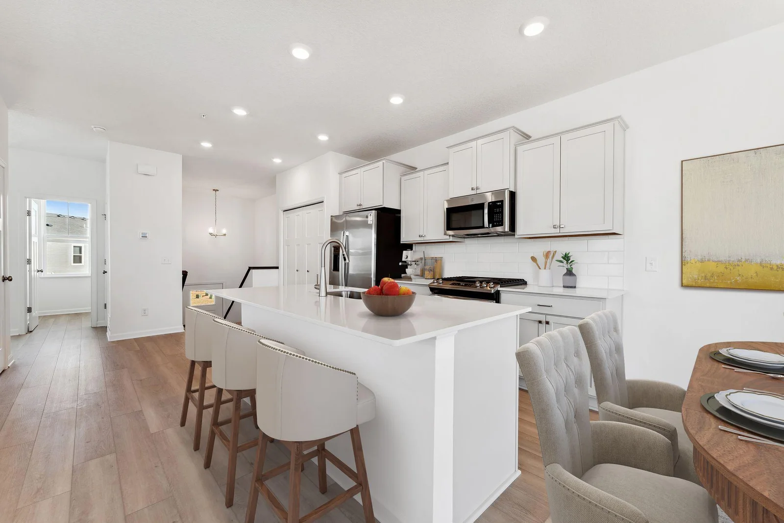 10381 Birchwood Circle, Victoria
