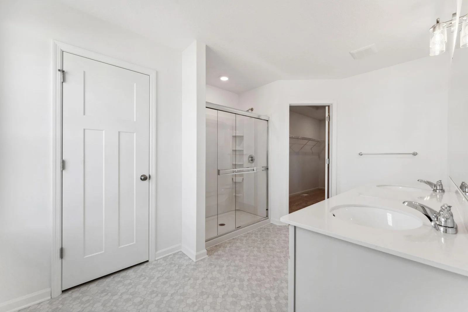 Owner's bathroom