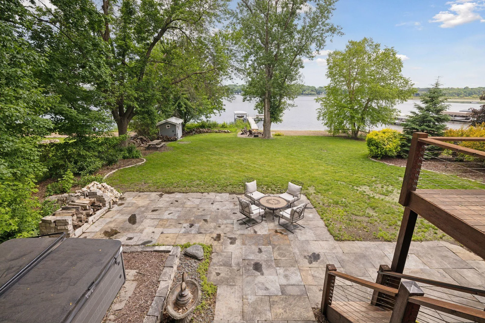 Summer BBQ's and lazy lake days - yes please!