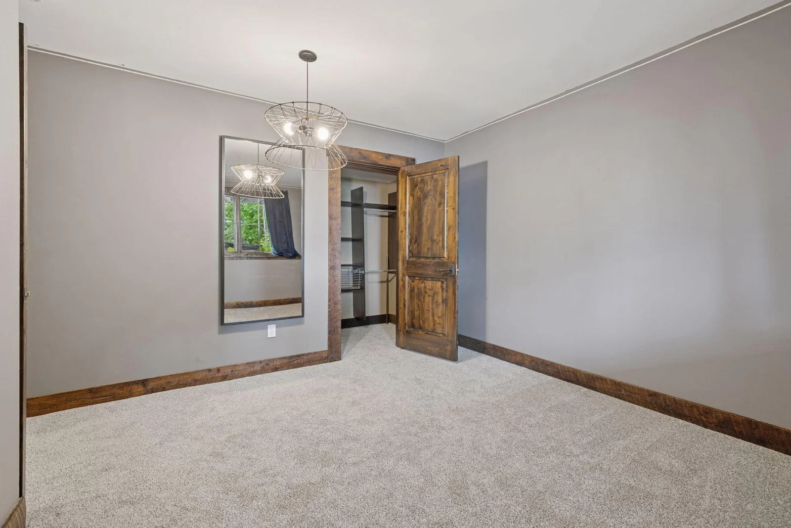 Who doesn't love walk-in closets?