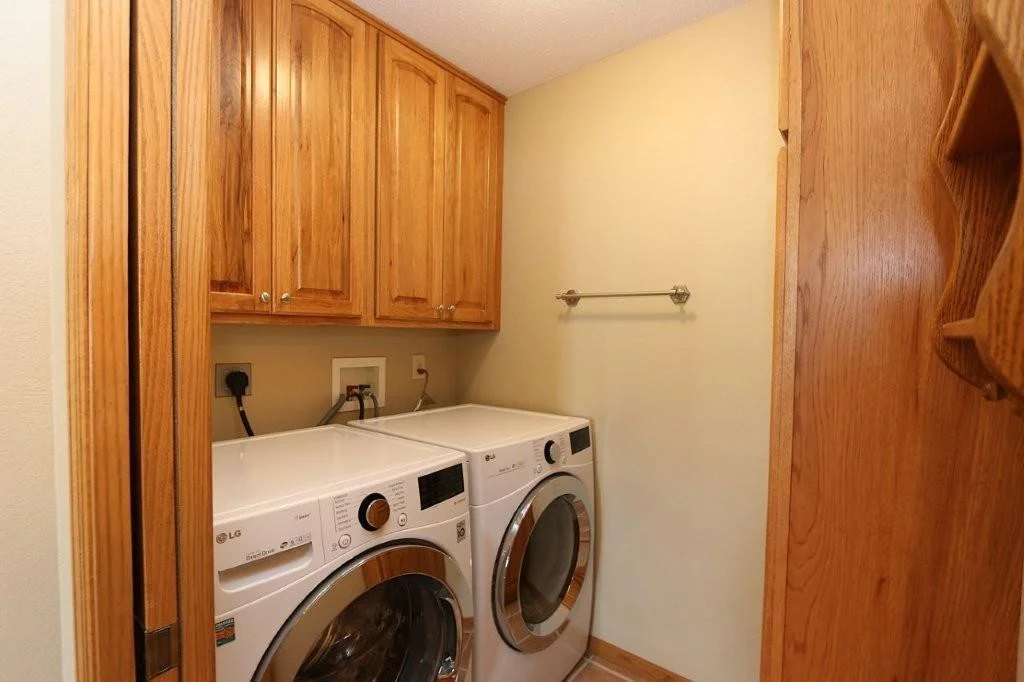 main level laundry.jpg