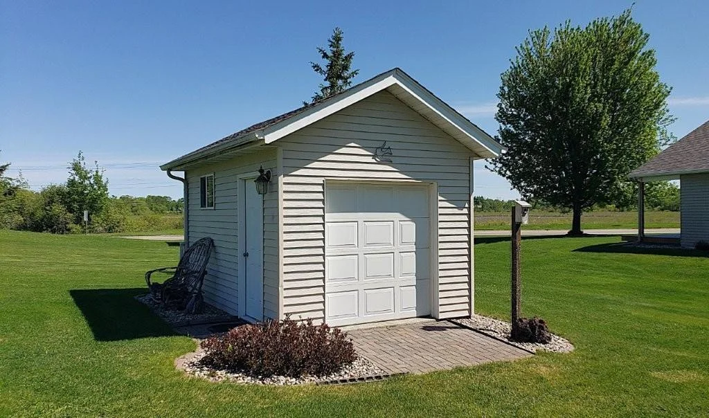 garden shed.jpg