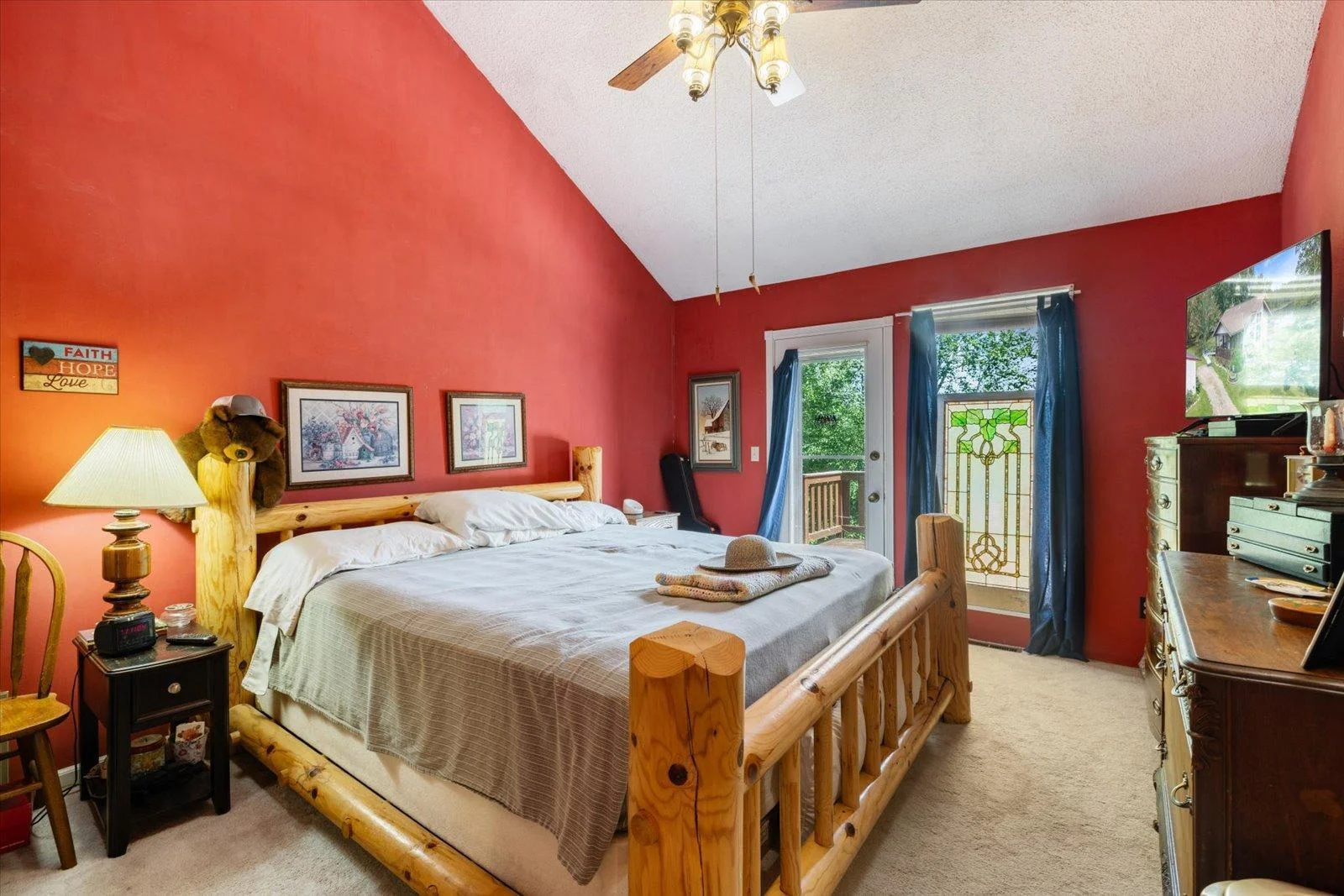 Primary suite