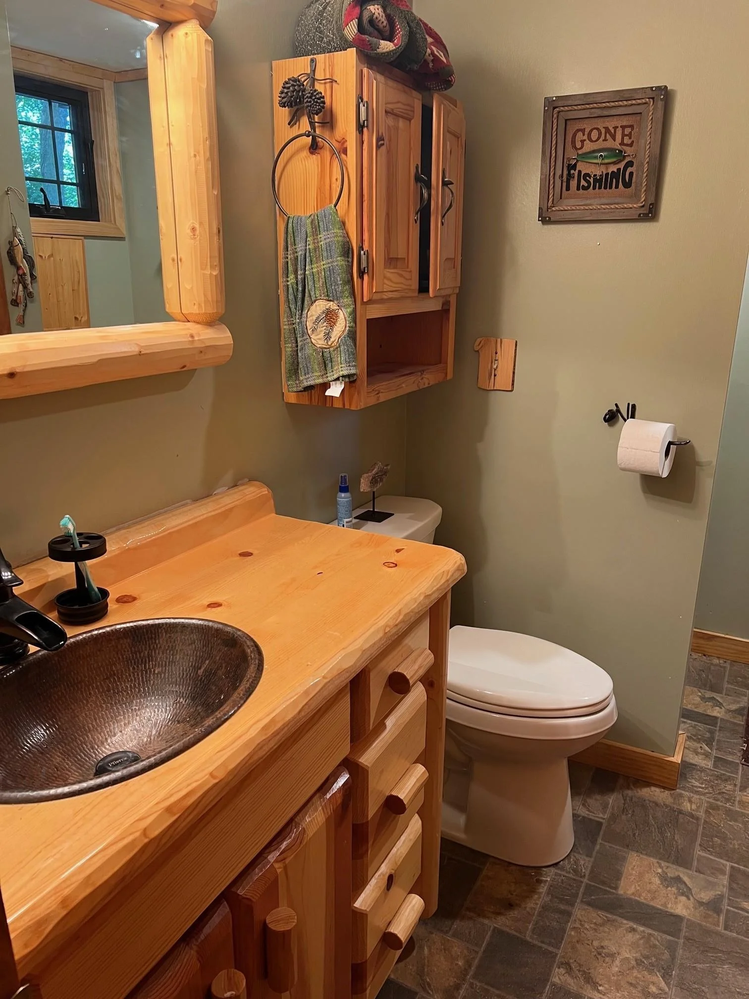 Main Floor 3/4 Bath