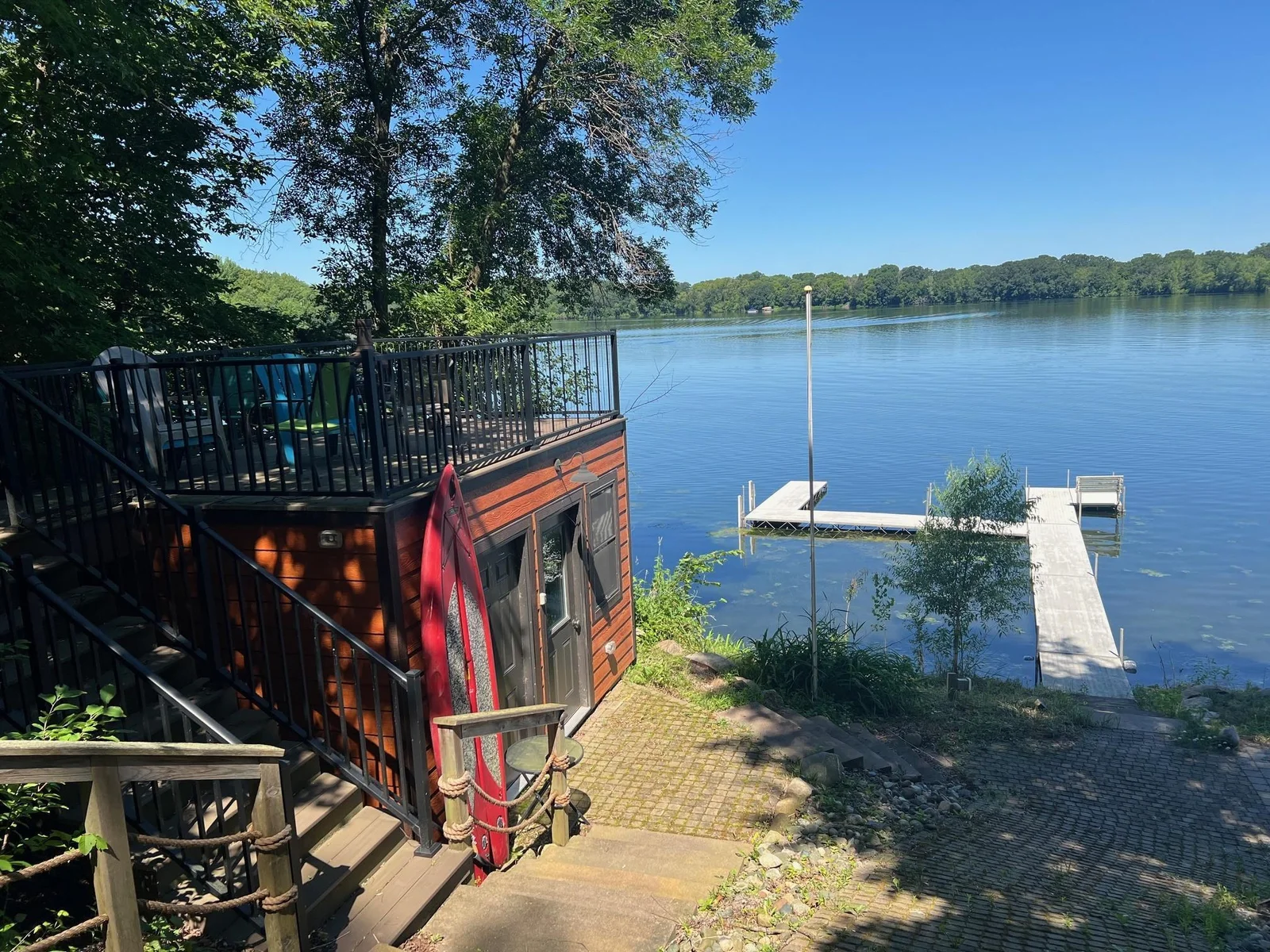 Amazing Boat House with roof-top-deck!