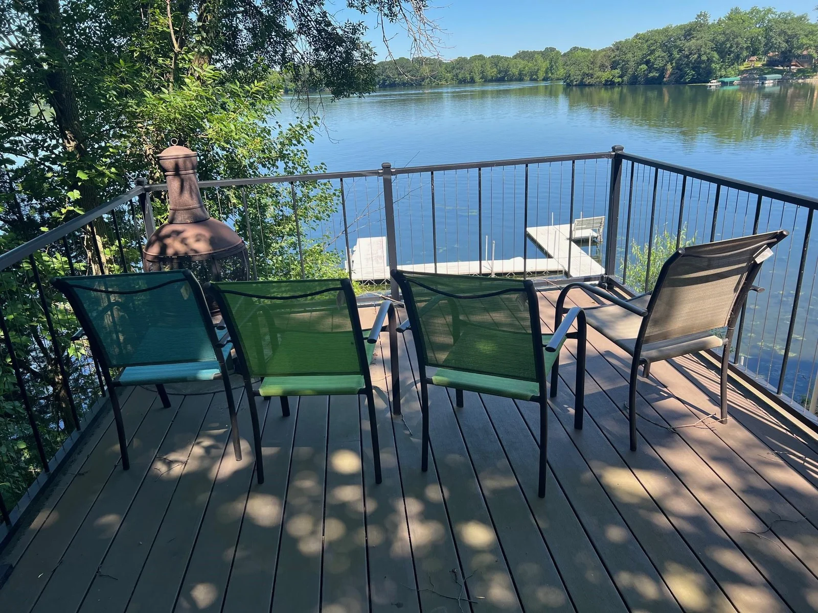 Boat house rooftop deck