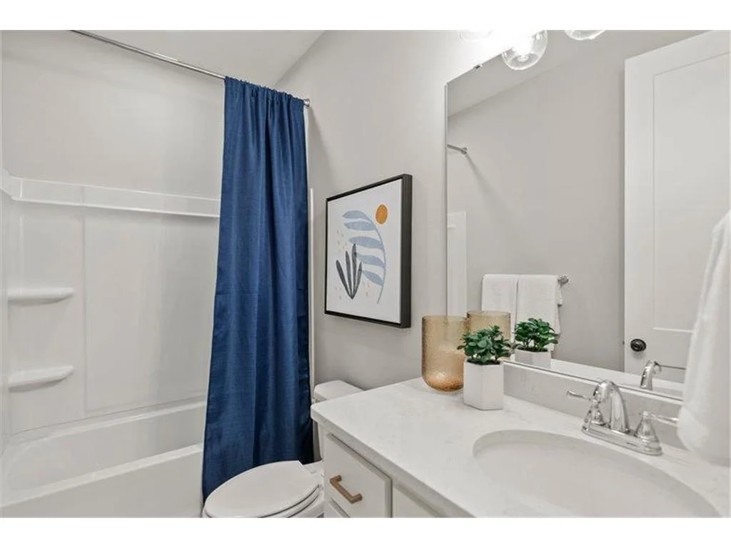 Photos of previously built home - options may vary