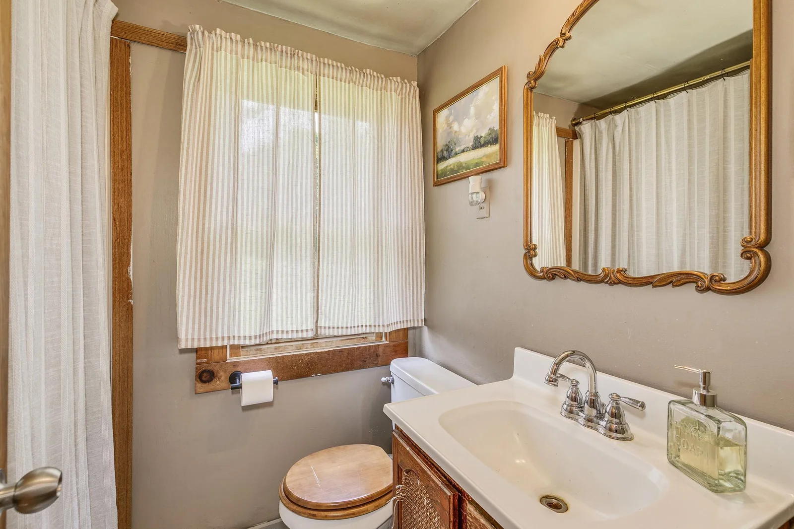 Main level bathroom