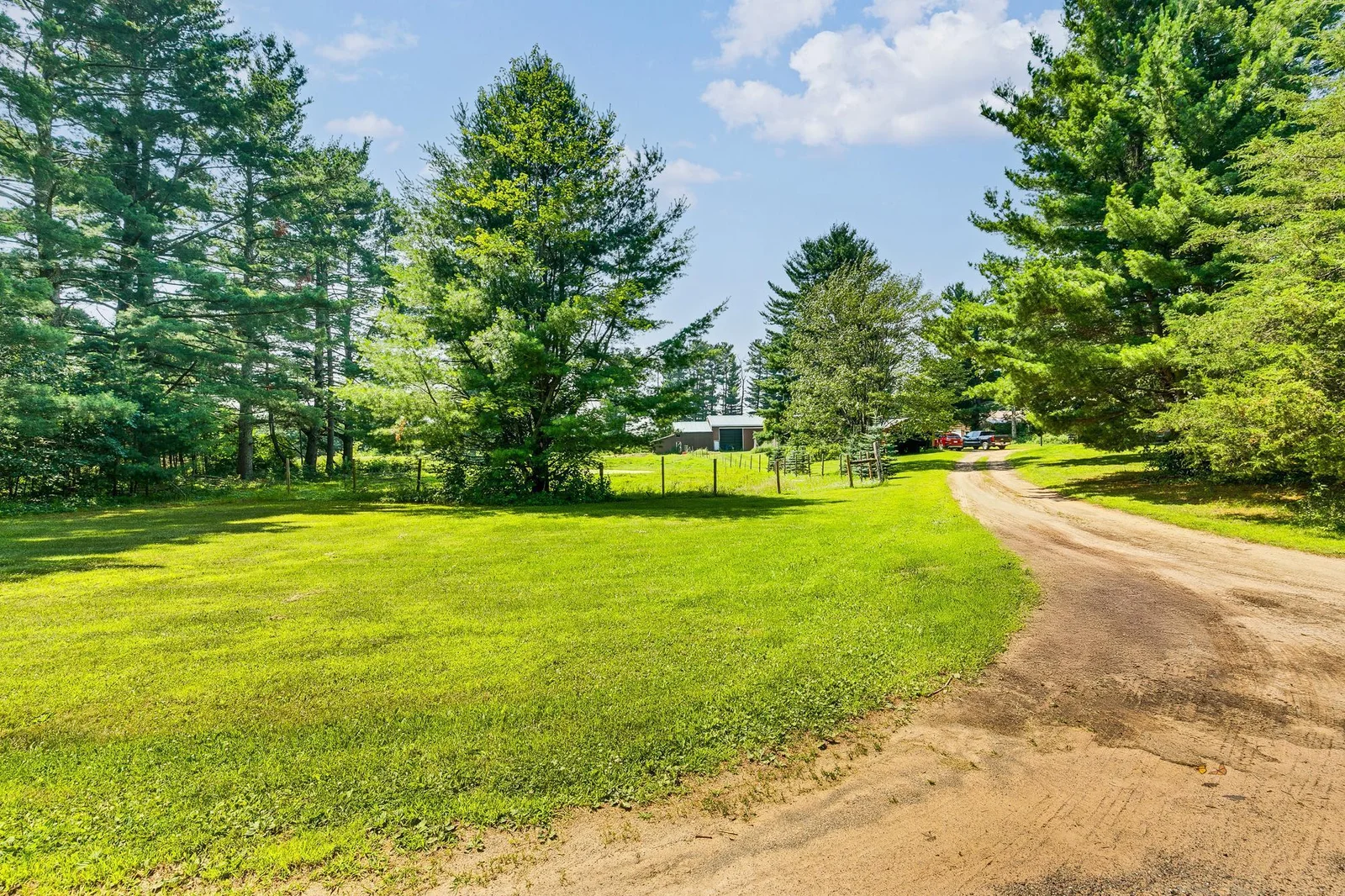 25717 Dongola Road - Welcome Home