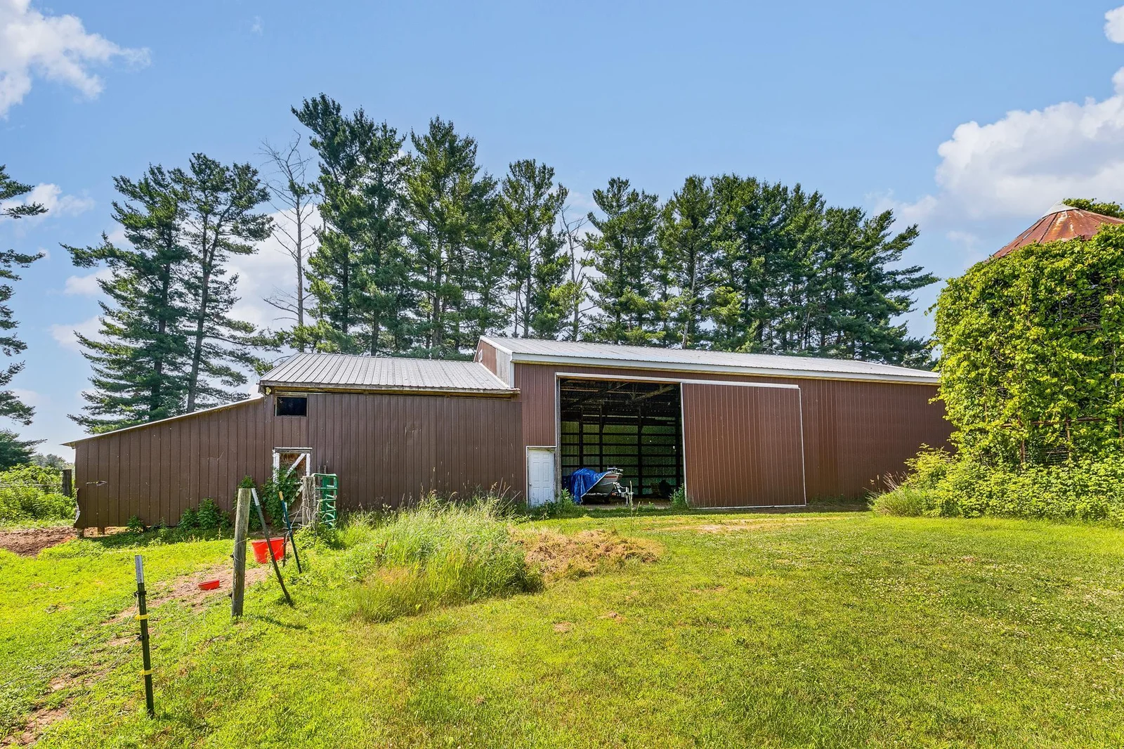 Another angle of 40x80 Horse/Pole Barn