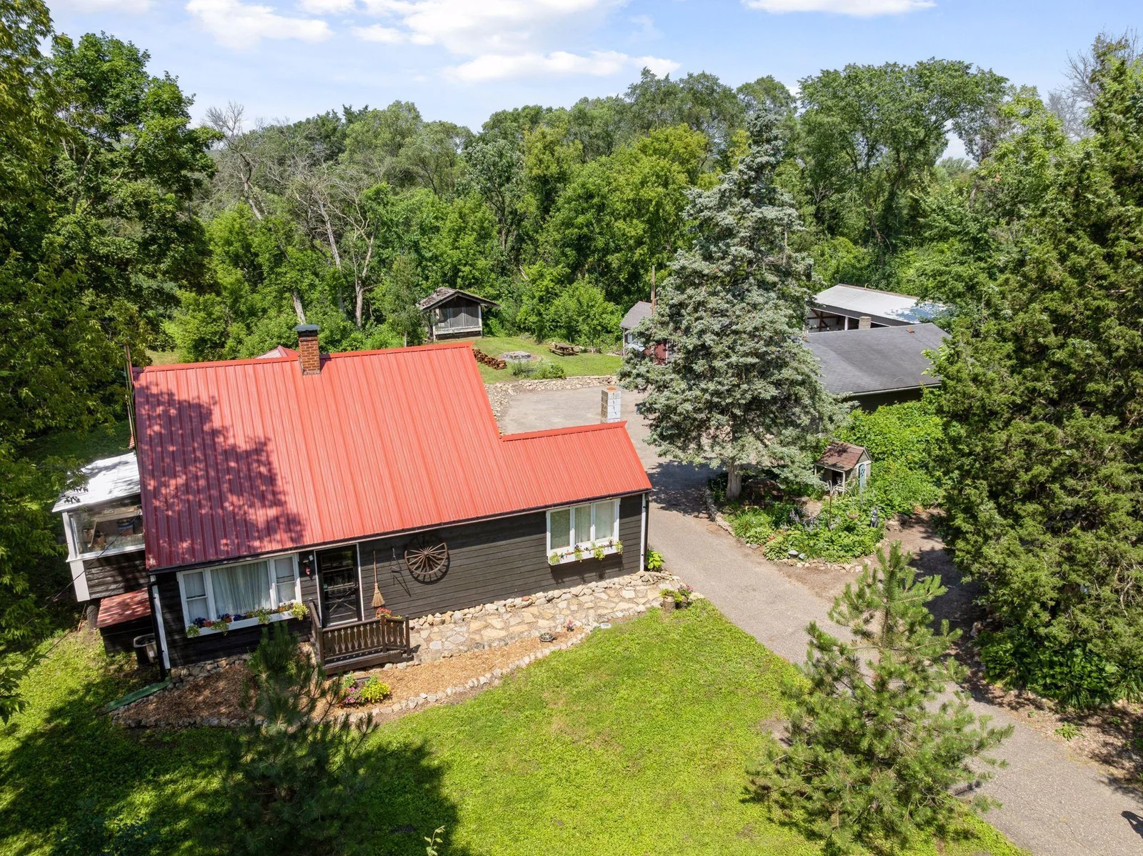 Welcome 9050 Grey Cloud Island Drive S