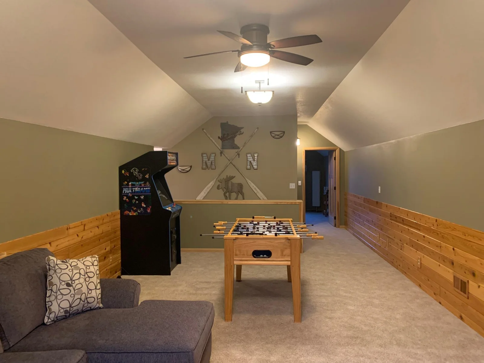 Upper Level Rec Rom
