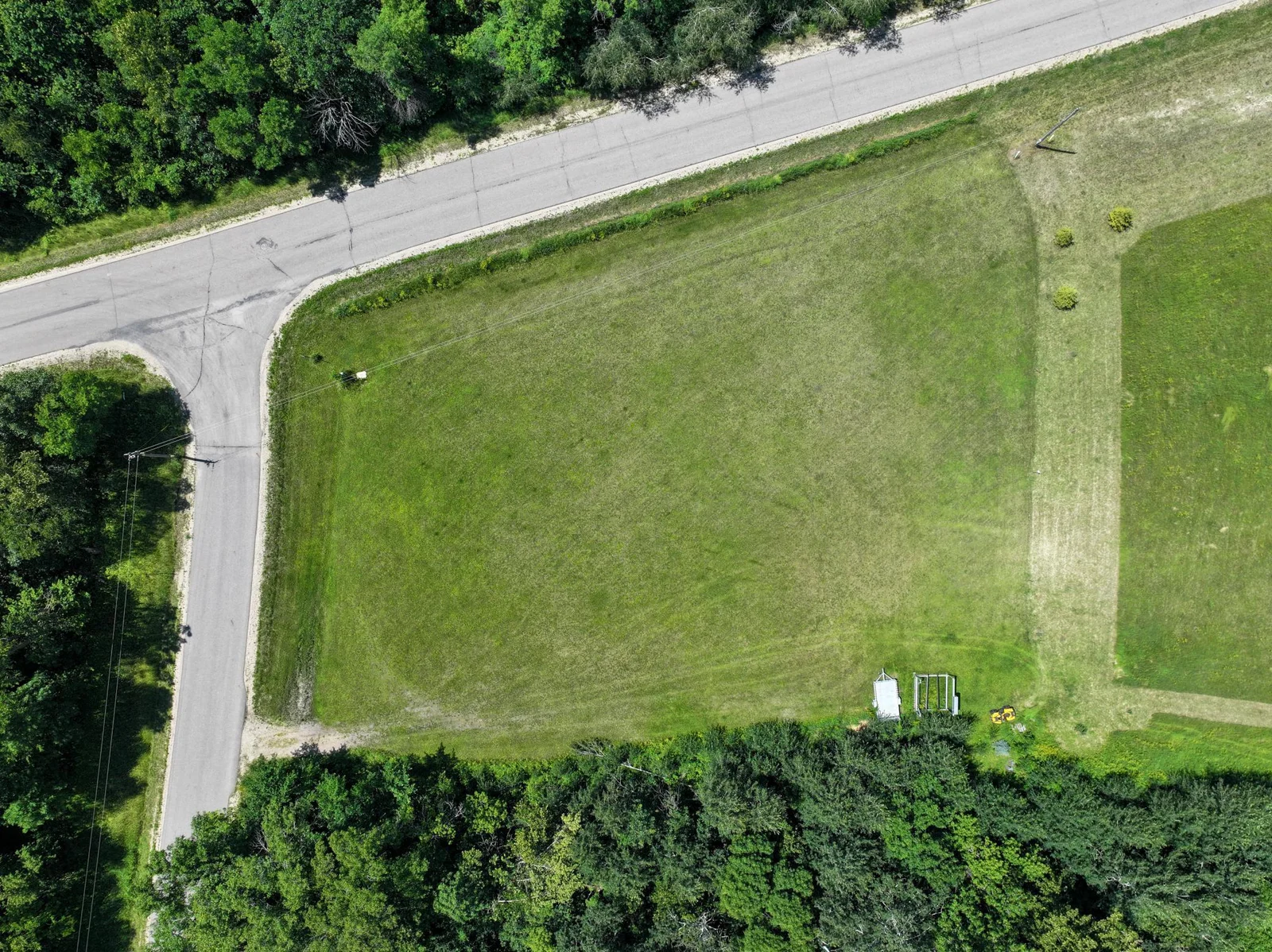 Extra Lot to West Aerial.jpg