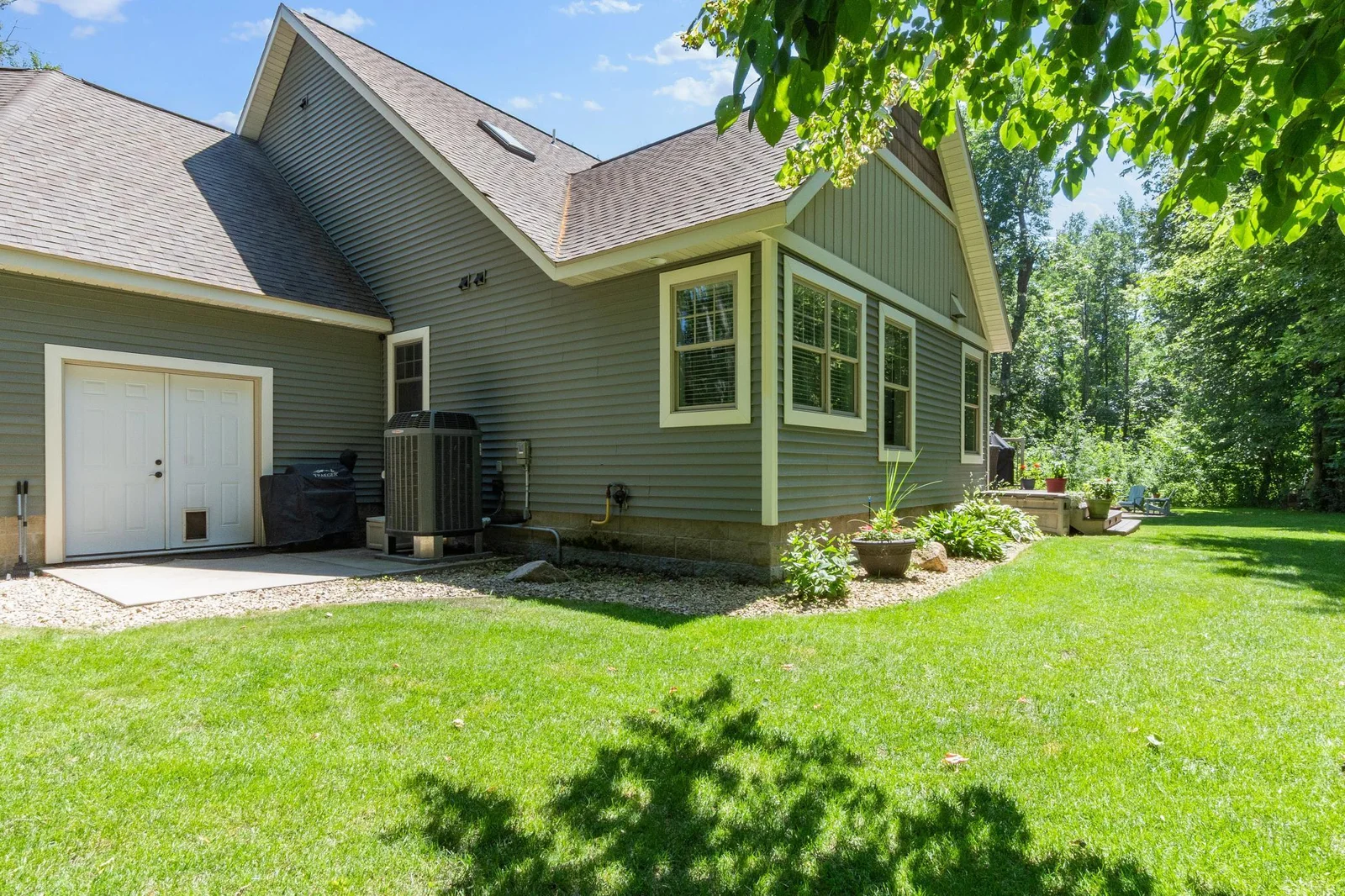 Backyard 2.JPG