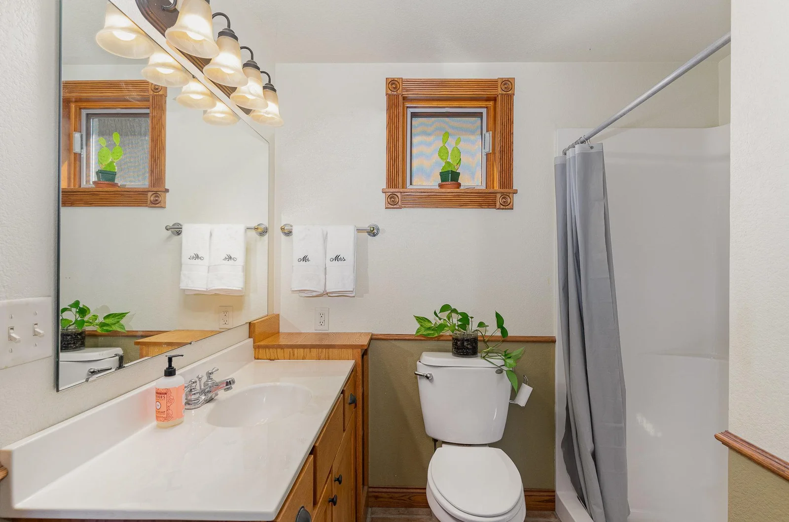 Attached 3/4 Bathroom
