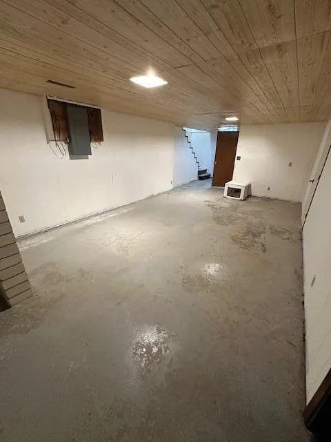 Thumbnail photo 25