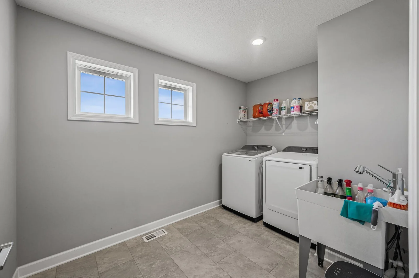Large upper level laundry room for convenience