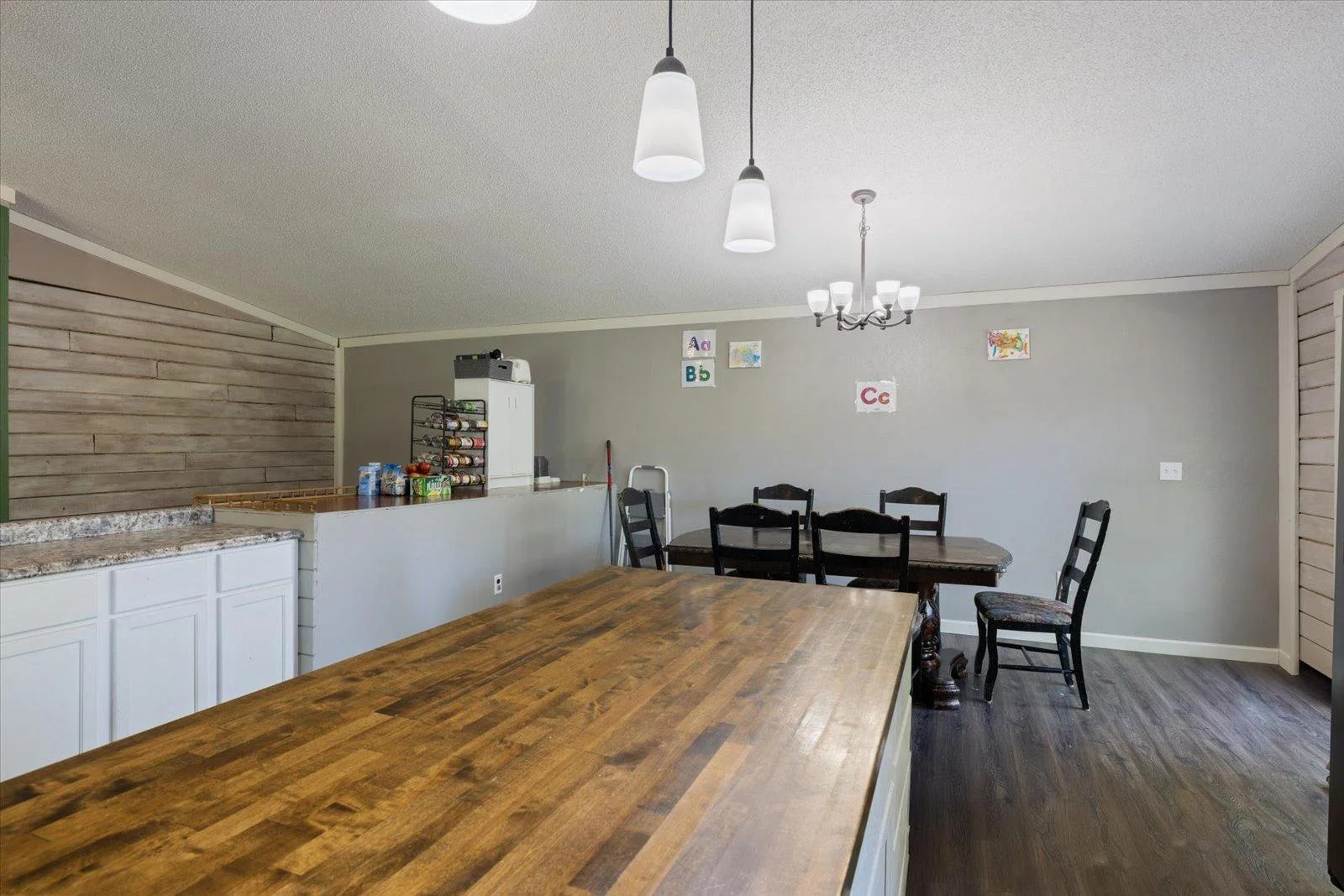 Kitchen/Dining