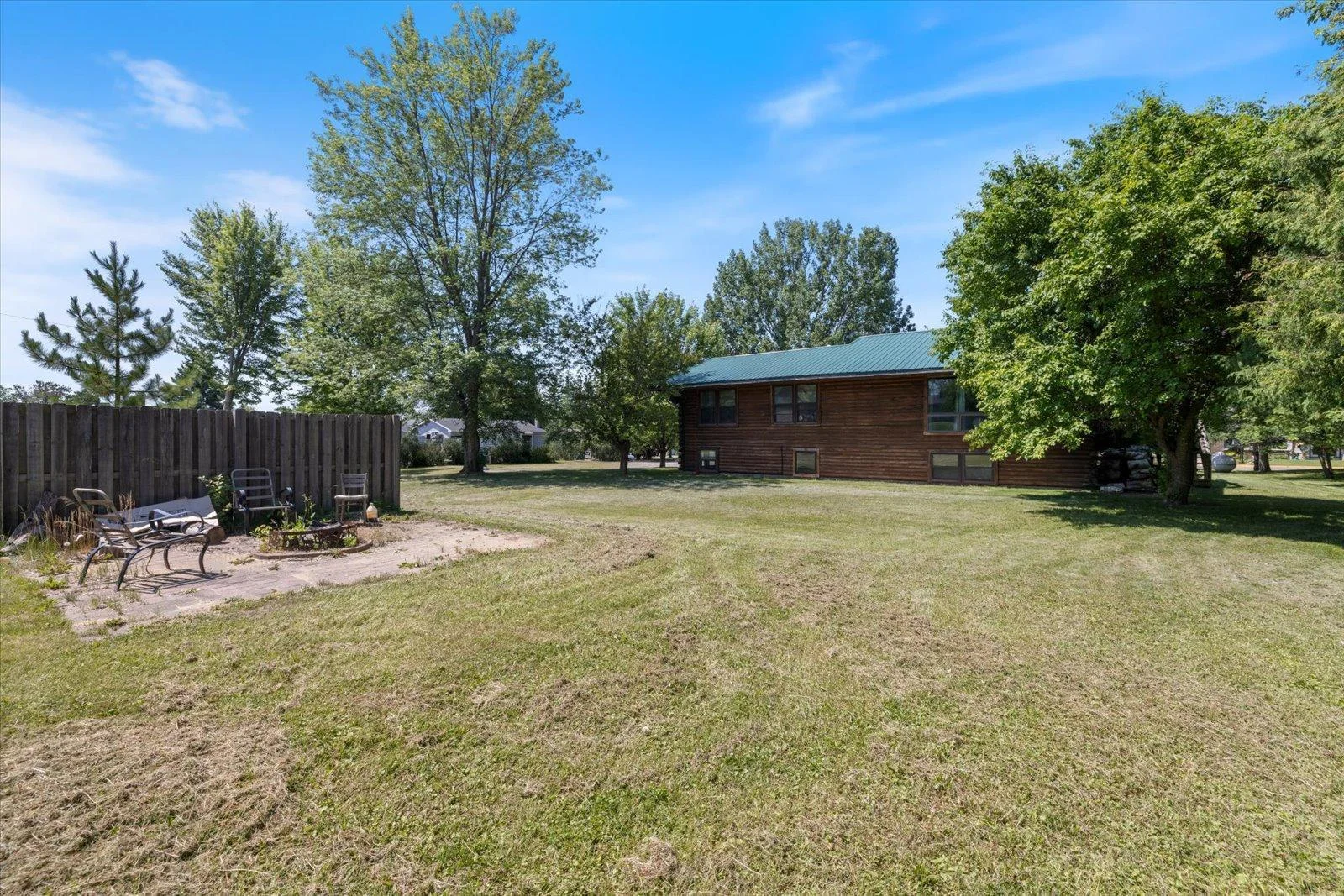Back Yard/Fire Pit