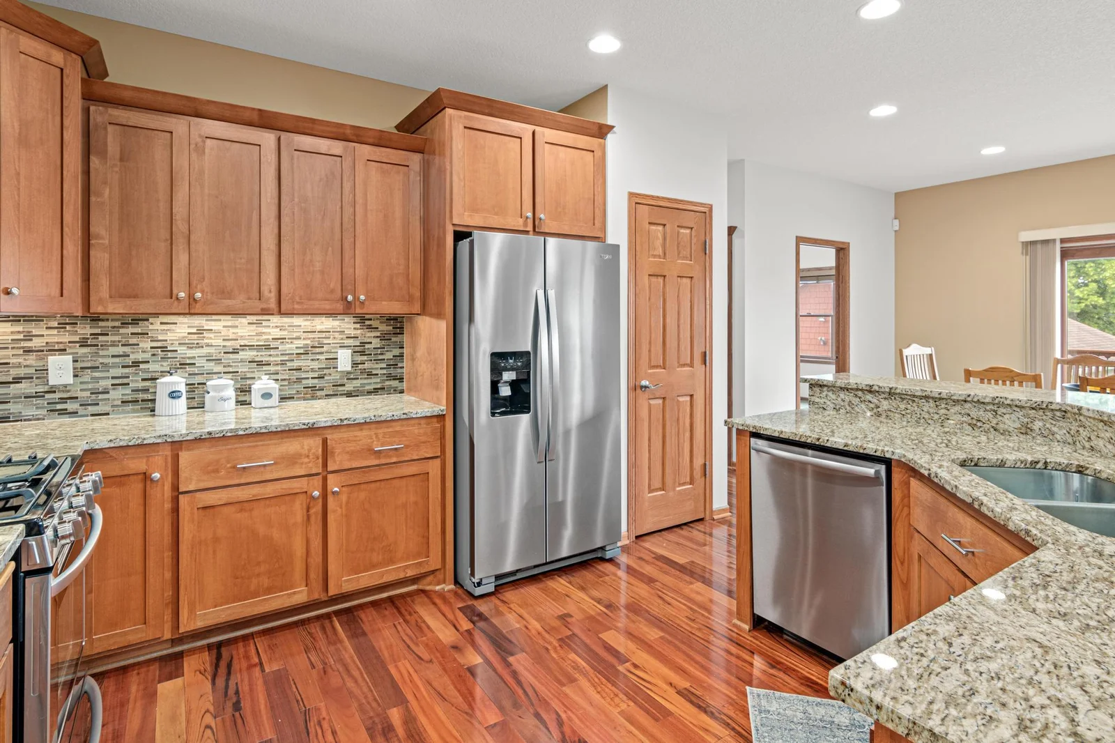 kitchen 4.jpg