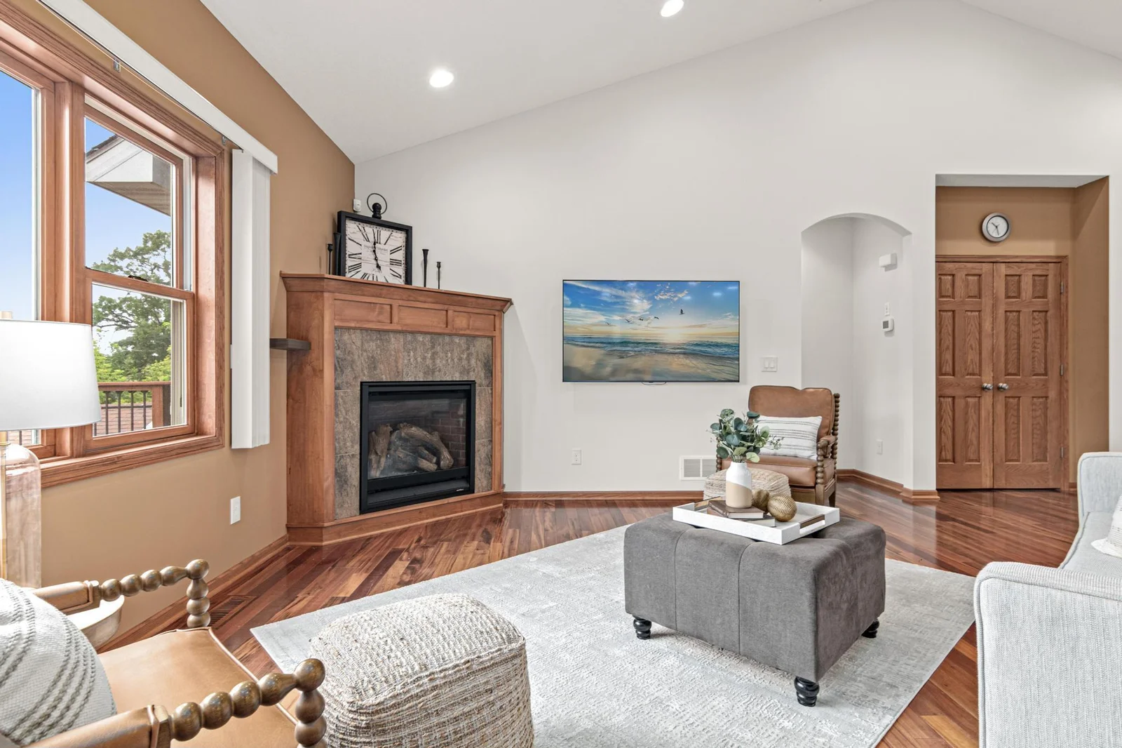 living room 2.jpg