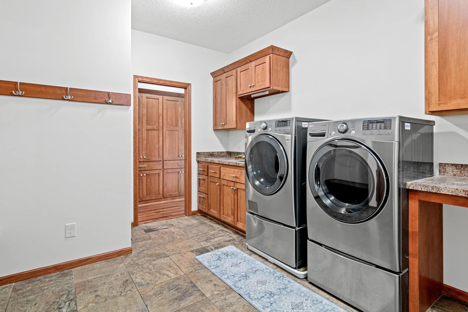 main level laundry.jpg