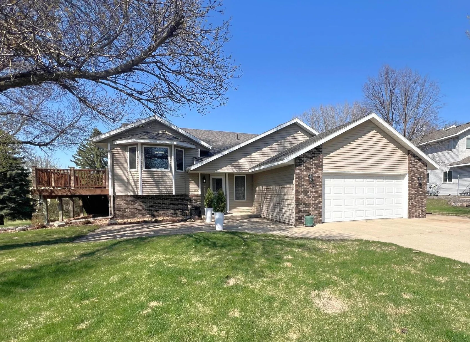 2210 9th Ave SE, Willmar