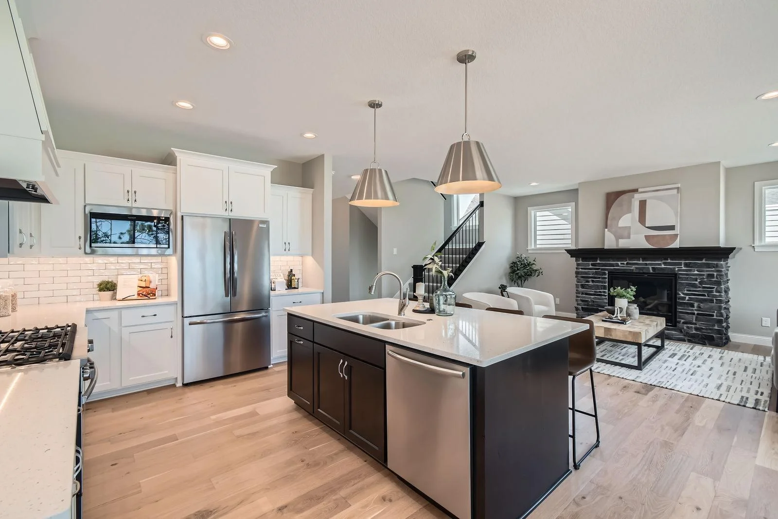 7317 Agate Trl - Web Quality - 011 - 11 Kitchen.jpg
