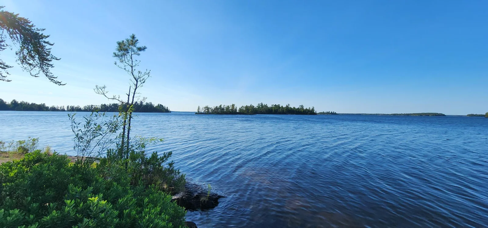 Panoramic views of Northeast Rainy Lake