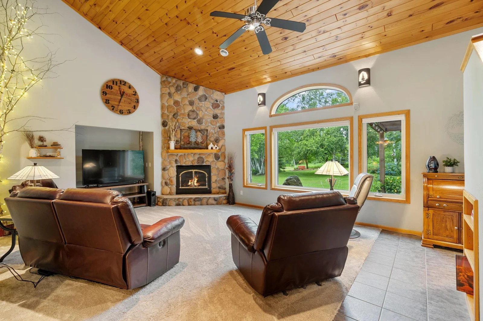 Vaulted living room
