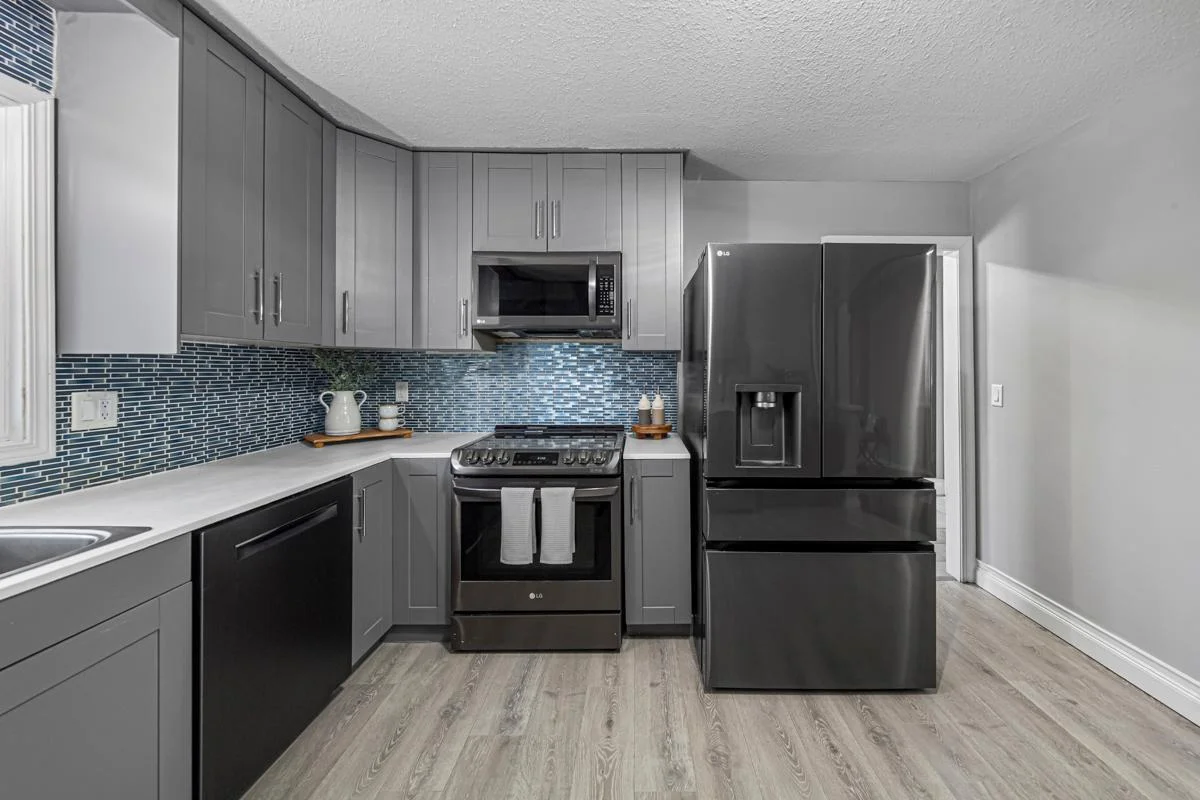 39 Kitchen.jpg