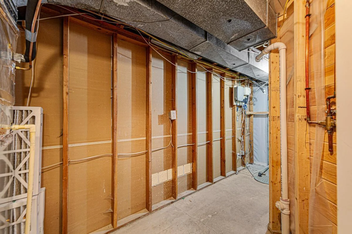 54a Storage.jpg