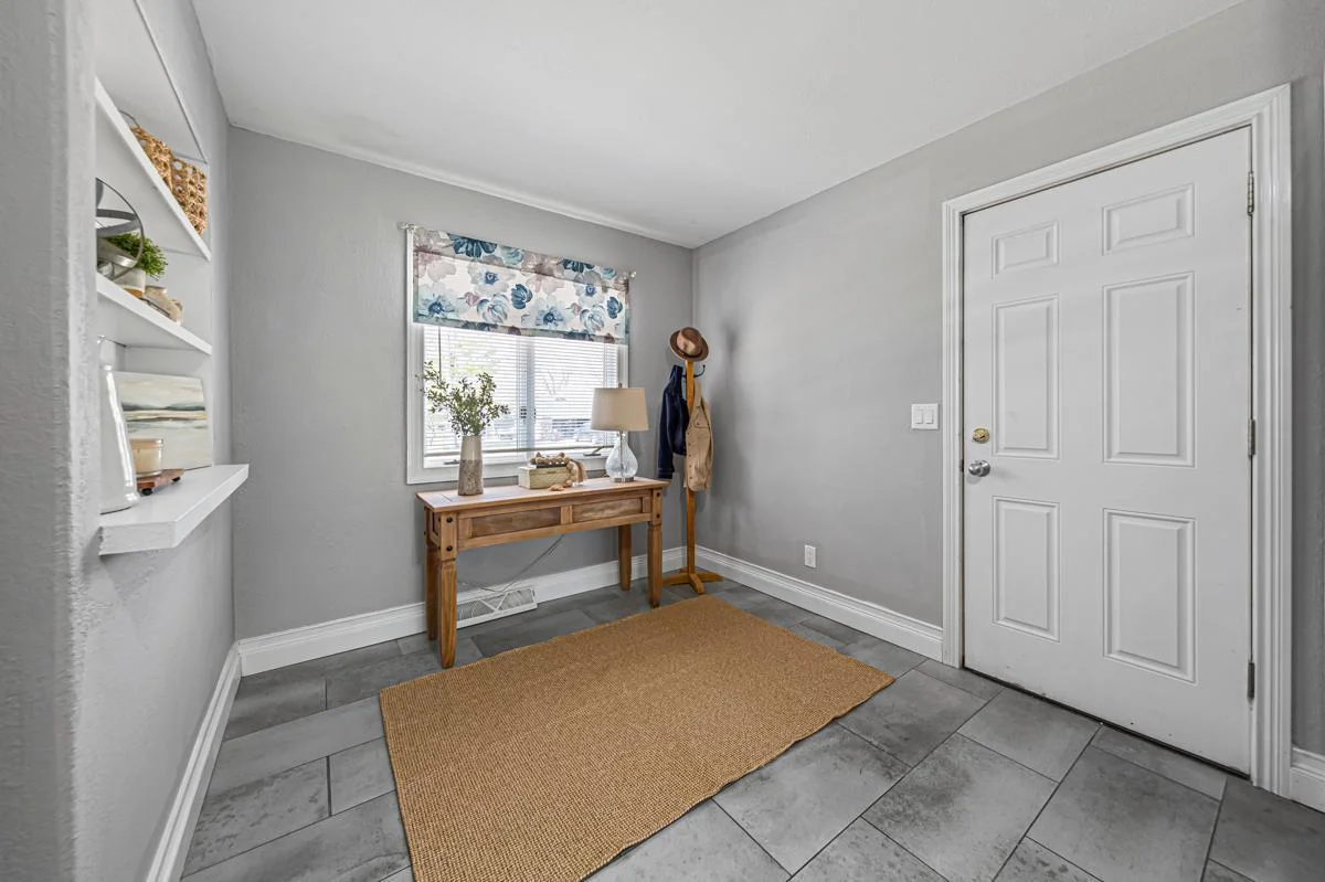 40 Mudroom.jpg