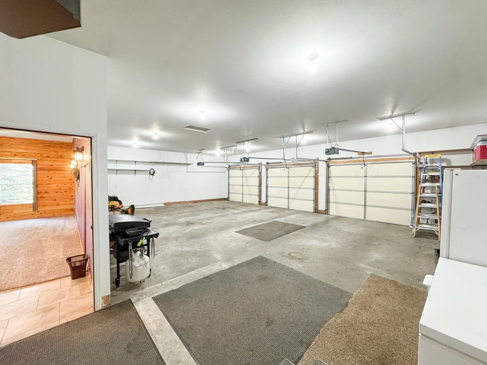 Garage.jpg