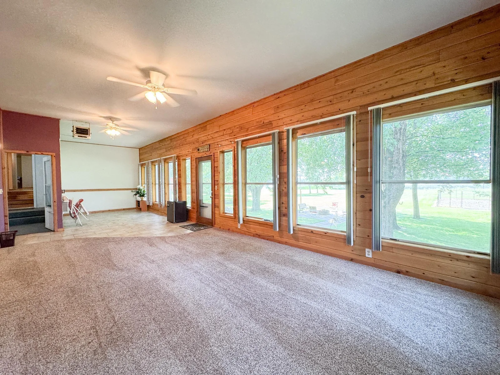 Sunroom 1.jpg