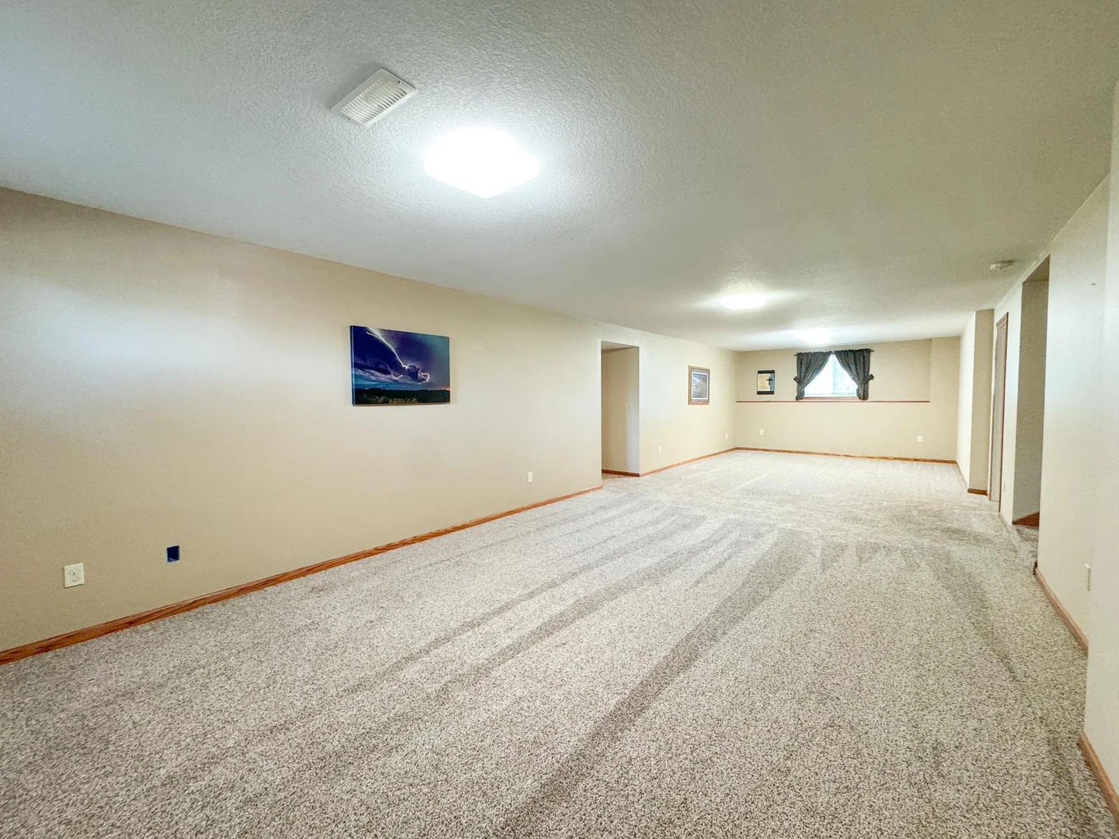 Family Room 1.jpg