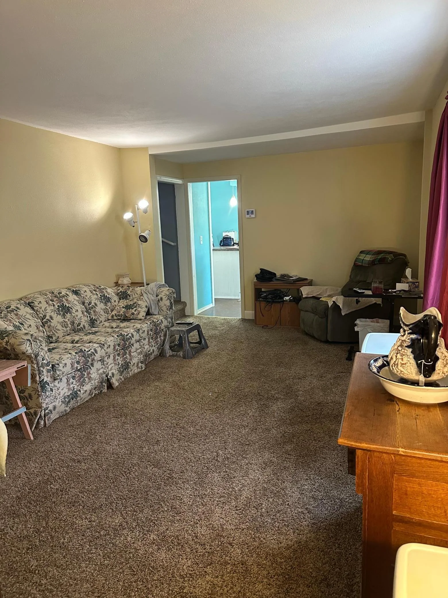 Living Room.jpg
