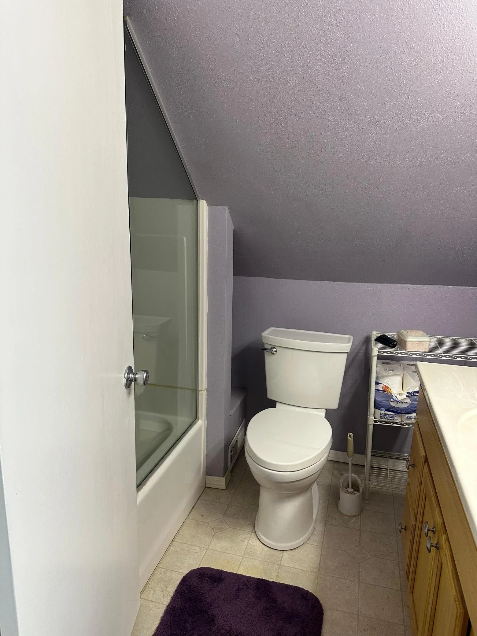 Full Bathroom.jpg