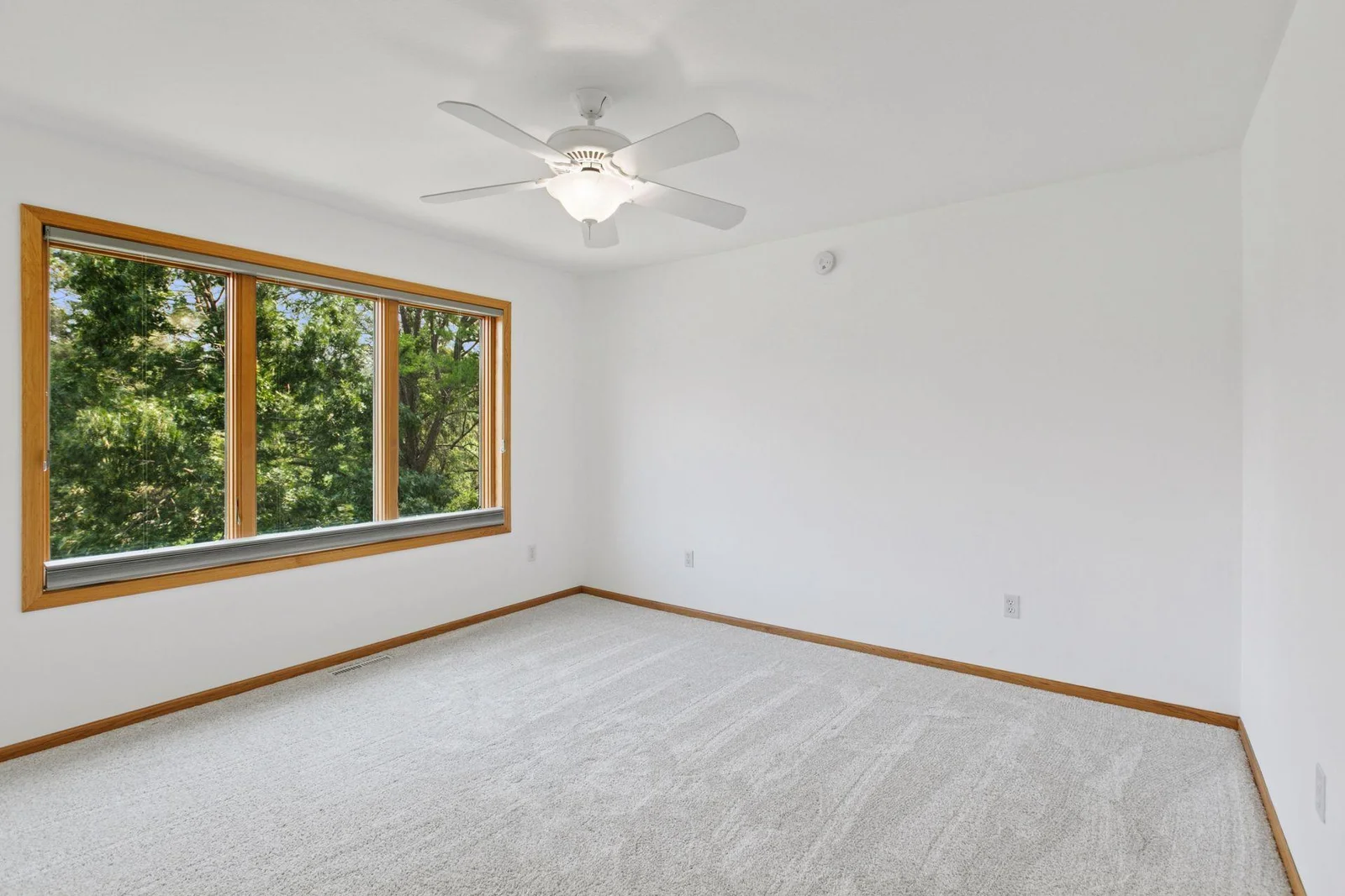 Upper level second bedroom