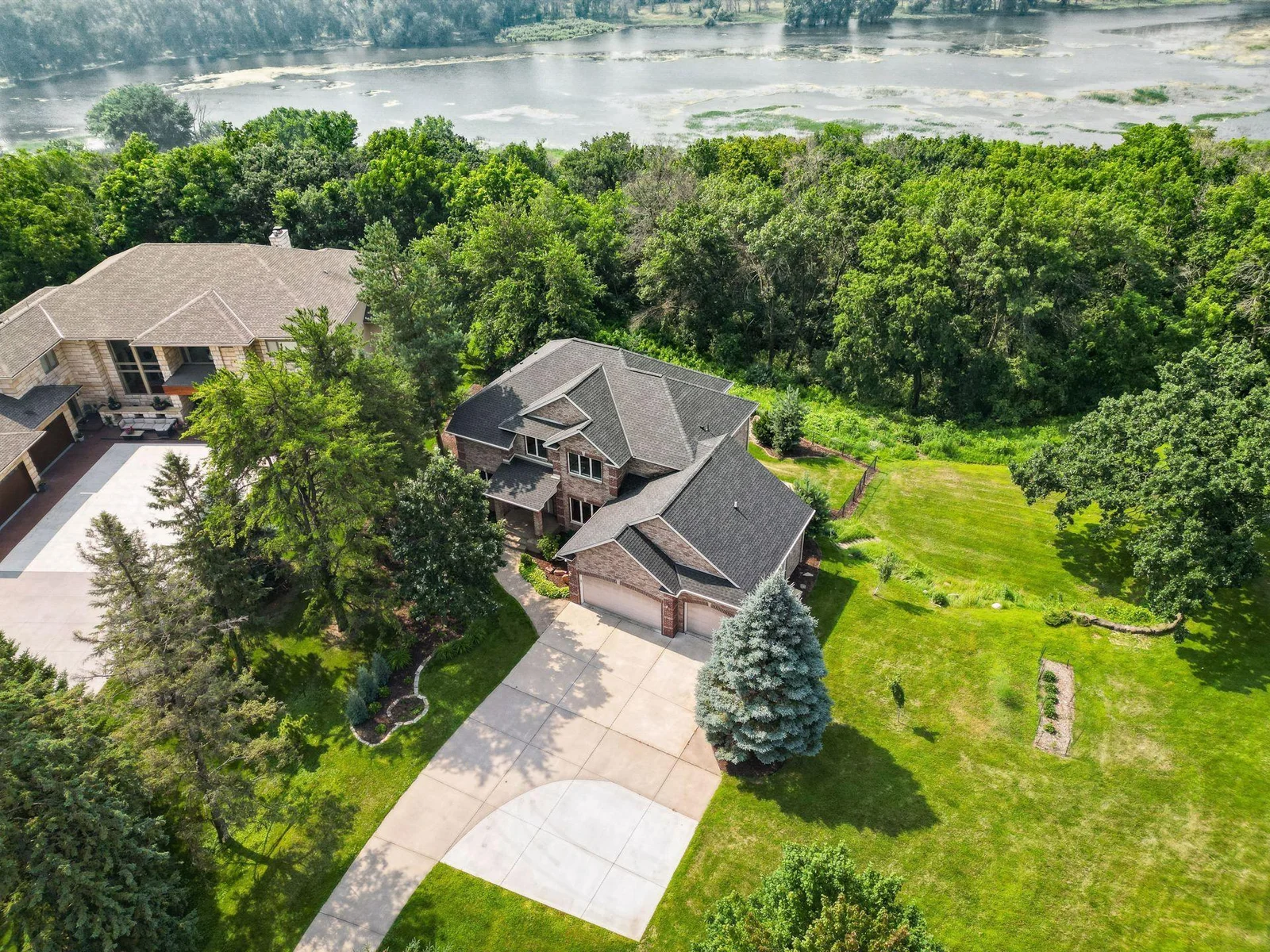 A nature retreat just minutes from Minneapolis within a first ring suburb: One of A Kind!