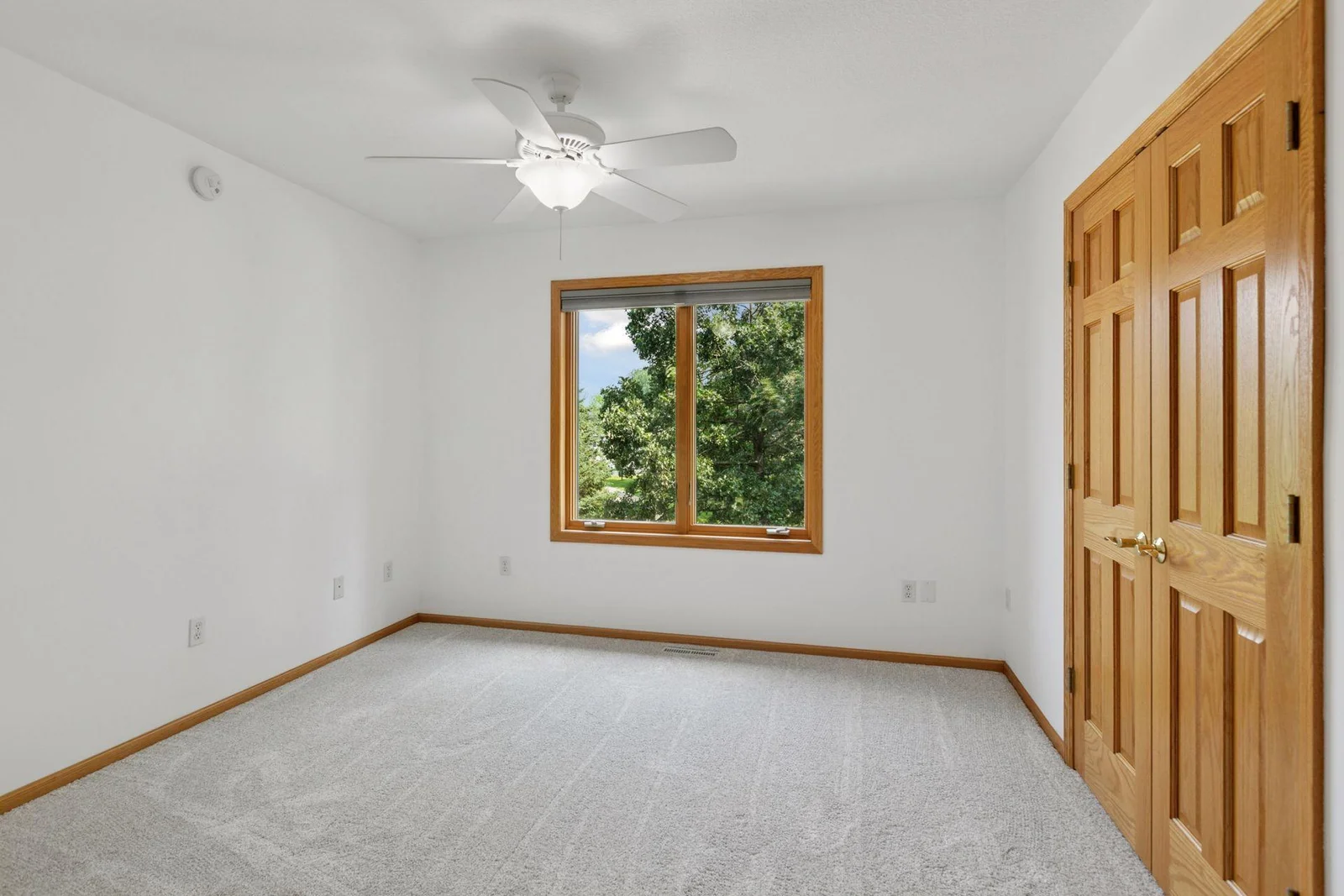 Upper level third bedroom