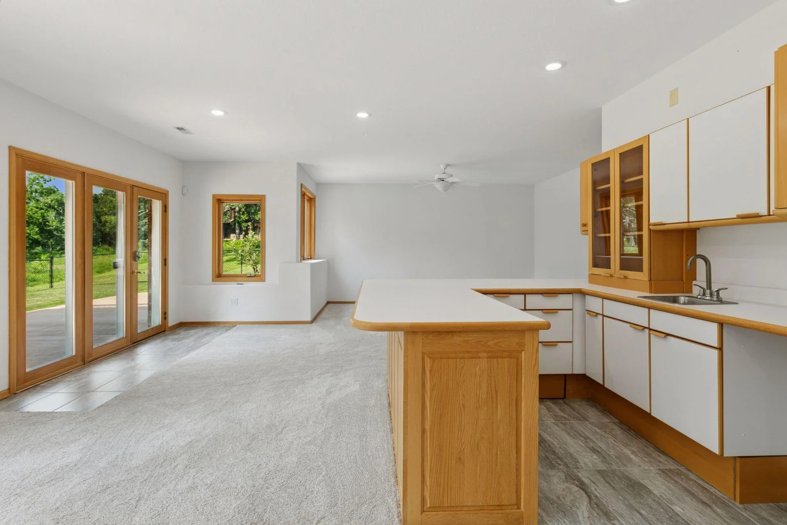 Walkout level wet bar