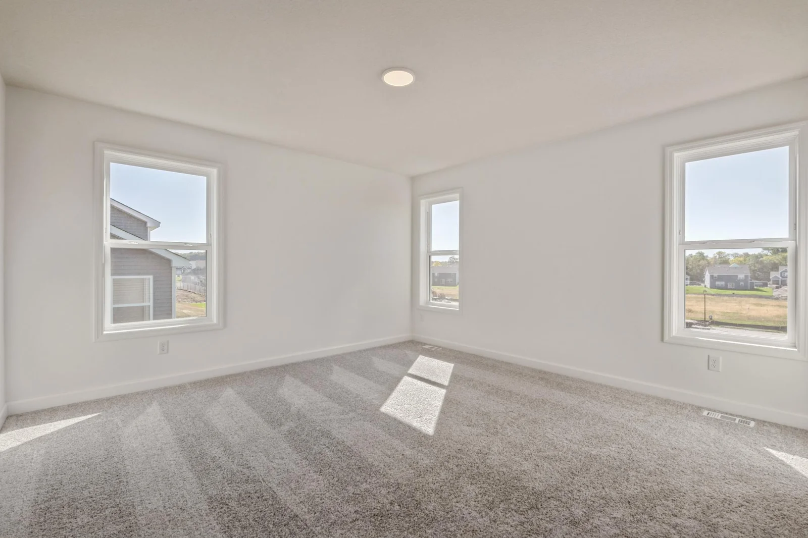 *Photo of similar home. Actual finishes will vary.